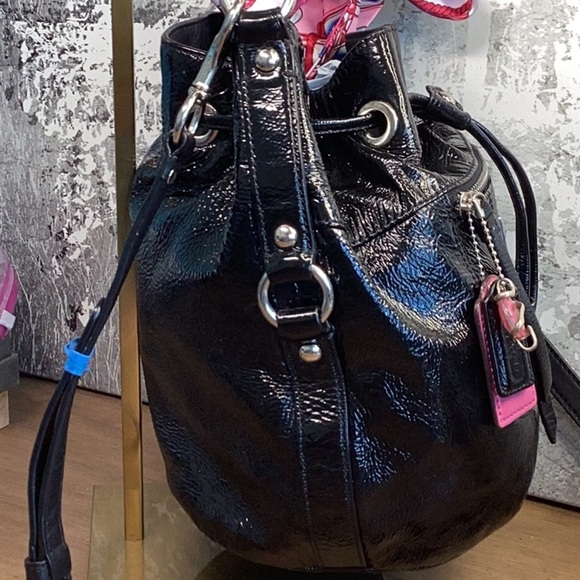 Coach Poppy Bucket Bag Black Patent Leather - Picture 5 of 11